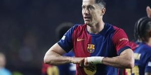 莱万谈被多特球迷嘘：球迷该理解我 我对多特只有尊重和美好回忆