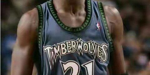 06年艾弗森被摆上货架，各队报价如何？火箭送麦迪，加内特太可惜