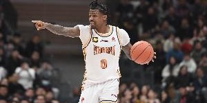 kaiyun-全能表现！古德温上半场7中5得13分1板3助2断1帽