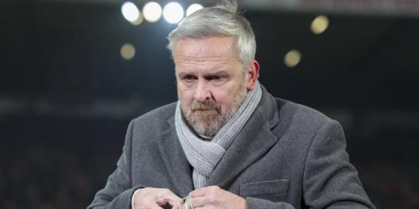 开云体育-拜仁通牒威逼于帕续约，哈曼怒批埃贝尔软弱操作