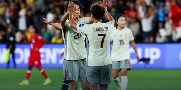 开云账号-亚洲杯首战！中国女足2-0，惊险战胜孟加拉，王霜破门+进球被吹